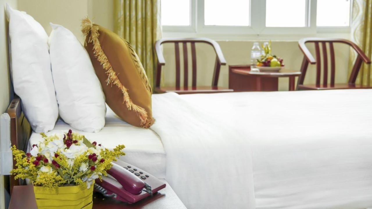 Hava Hotel Danang Екстер'єр фото